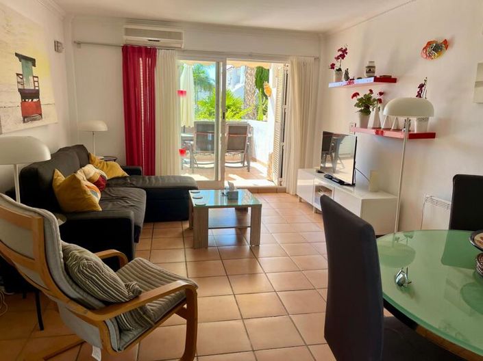 Image No.6-2 Bed Townhouse for sale