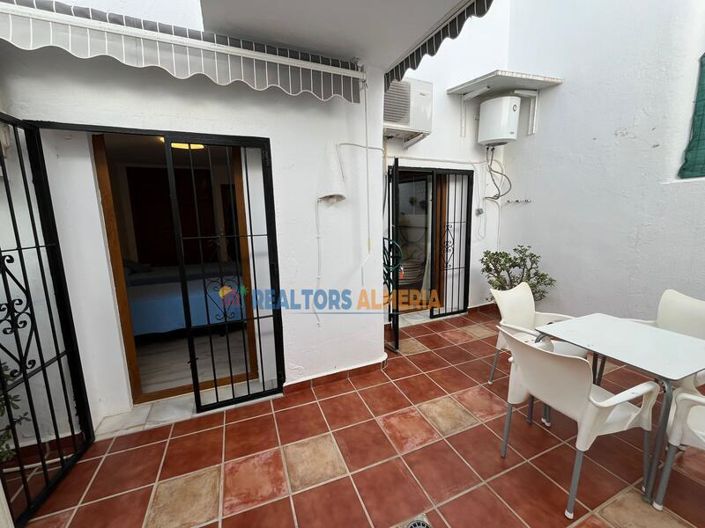 Image No.22-2 Bed Apartment for sale