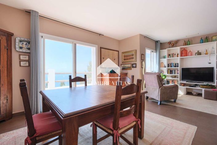 Image No.14-8 Bed Villa for sale