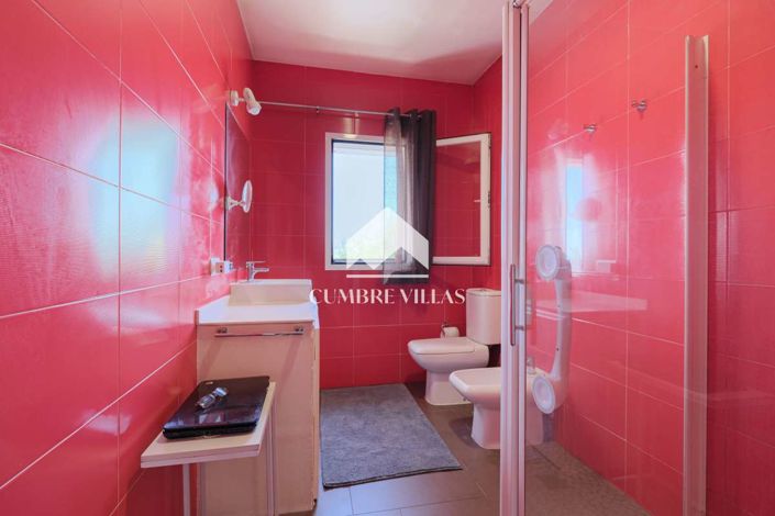 Image No.34-8 Bed Villa for sale