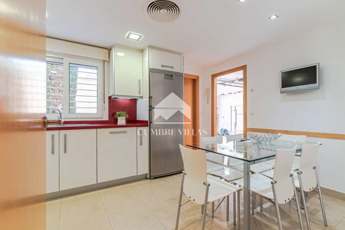 Image No.19-4 Bed Villa for sale