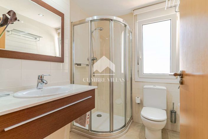 Image No.25-4 Bed Villa for sale