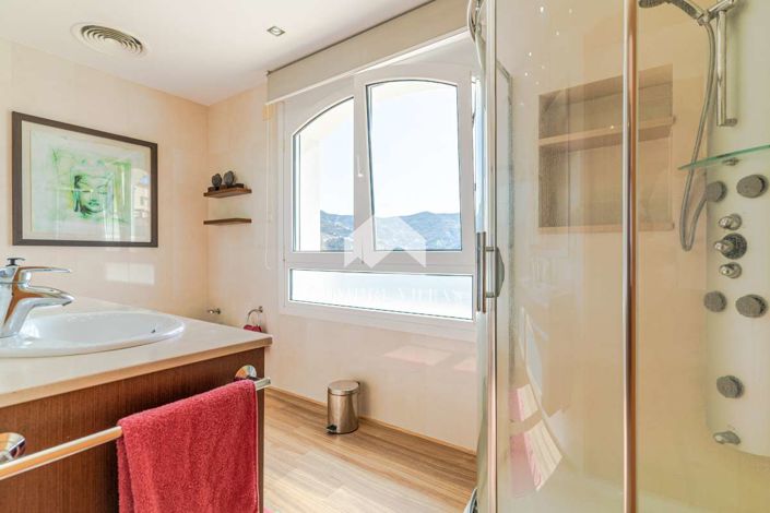 Image No.34-4 Bed Villa for sale