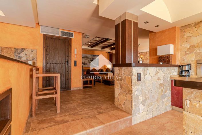 Image No.52-4 Bed Villa for sale