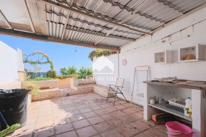 Image No.48-5 Bed Villa for sale