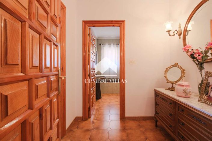 Image No.22-4 Bed Villa for sale