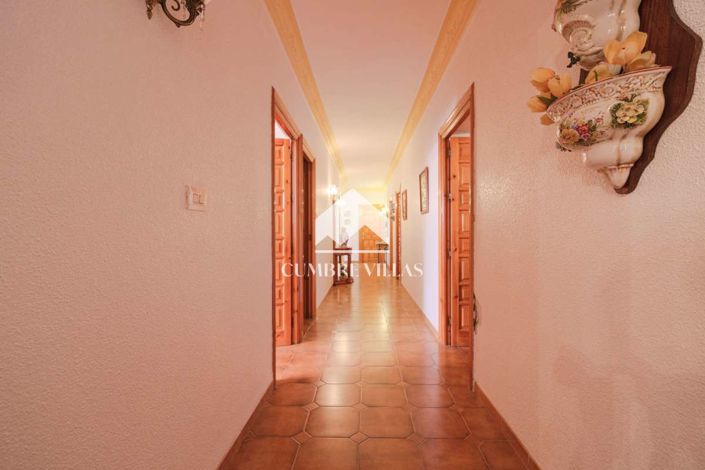 Image No.35-4 Bed Villa for sale