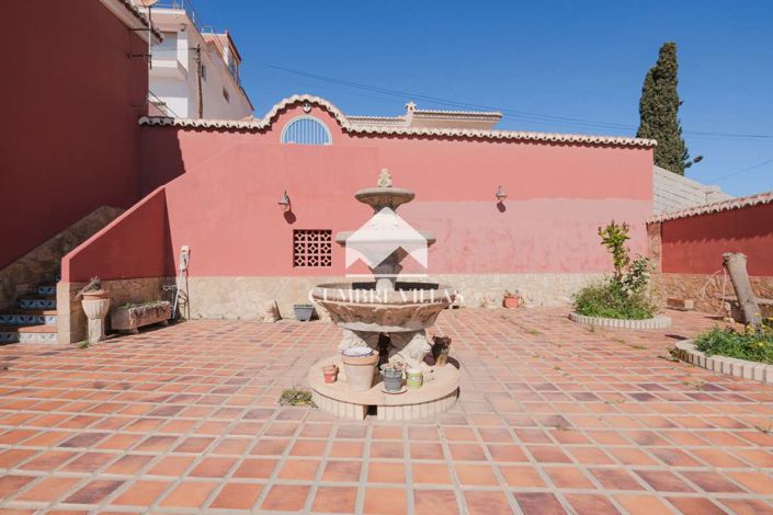 Image No.57-4 Bed Villa for sale