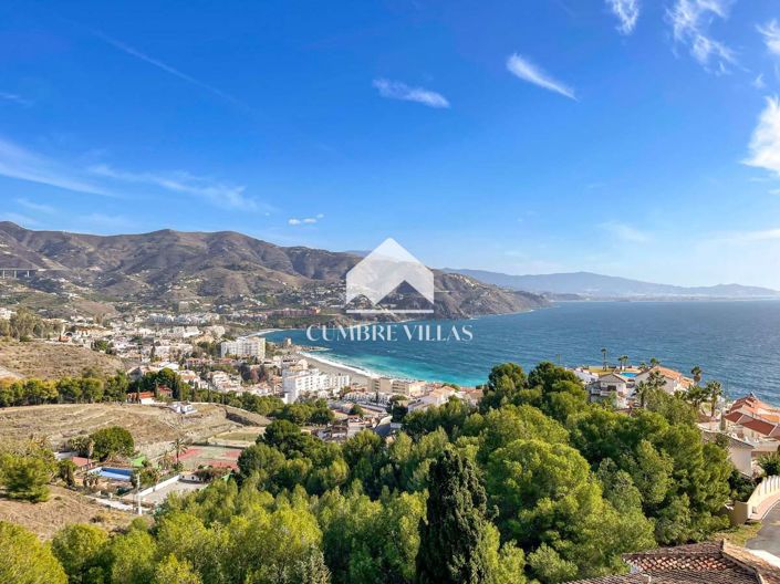 Image No.12-6 Bed Villa for sale