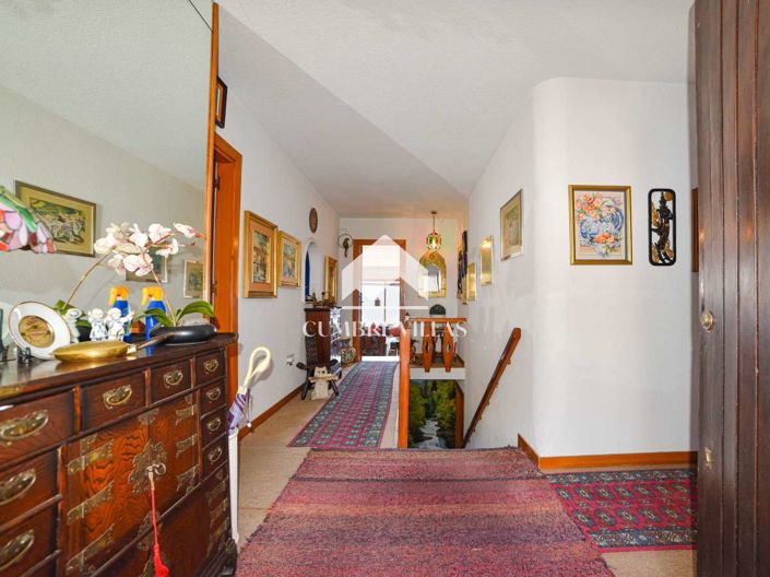 Image No.5-6 Bed Villa for sale