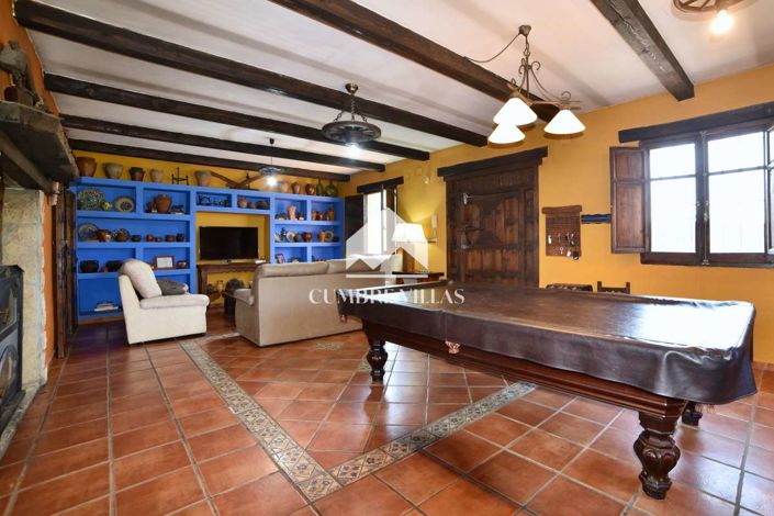 Image No.16-6 Bed Country House for sale