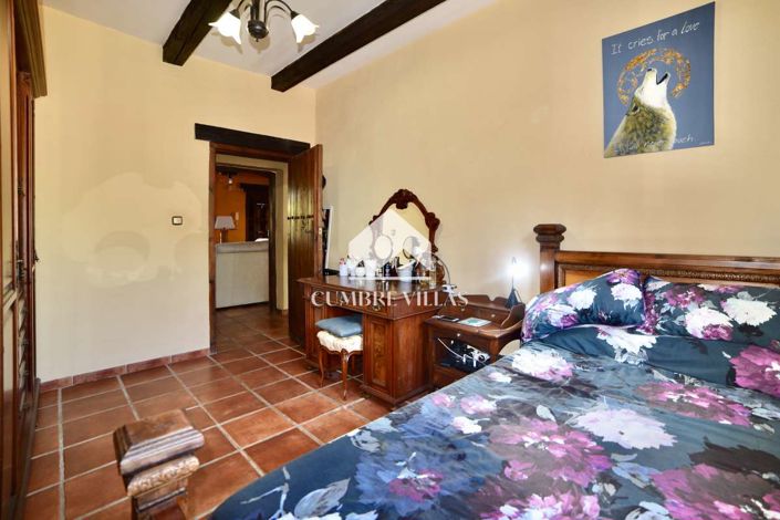 Image No.27-6 Bed Country House for sale