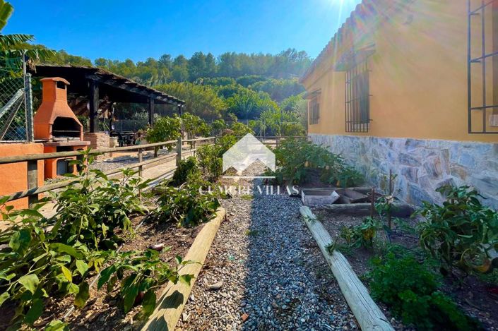 Image No.32-6 Bed Country House for sale