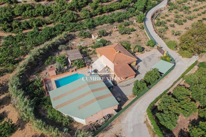 Image No.41-6 Bed Country House for sale