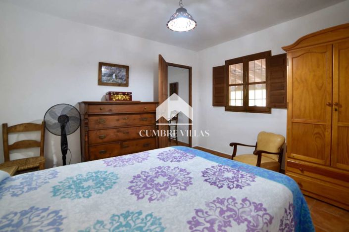 Image No.51-6 Bed Country House for sale