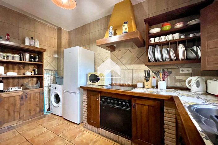 Image No.53-6 Bed Country House for sale