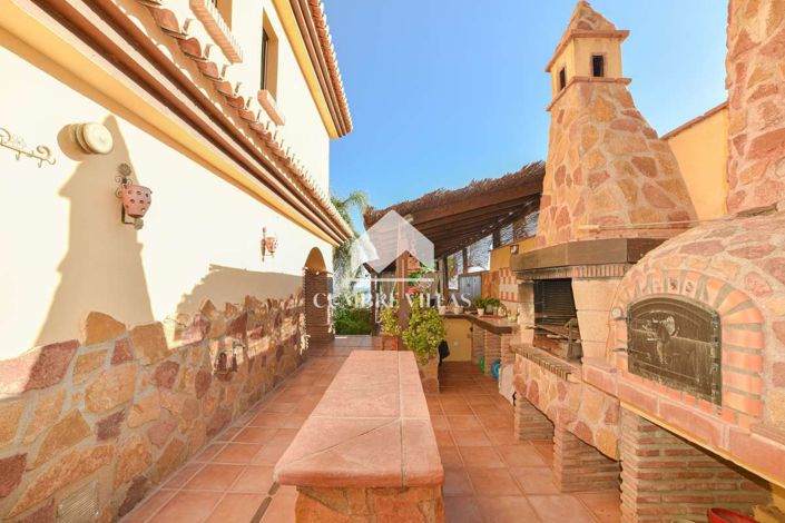 Image No.18-6 Bed Villa for sale