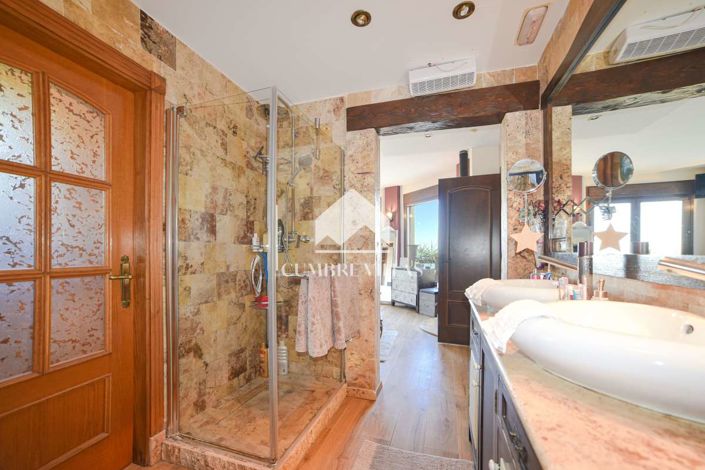 Image No.44-6 Bed Villa for sale