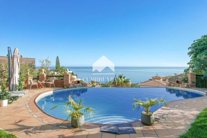 Image No.6-6 Bed Villa for sale