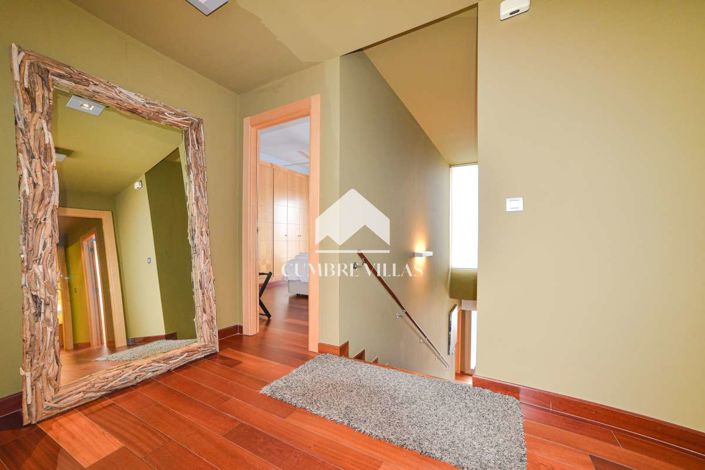 Image No.12-4 Bed Villa for sale