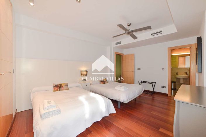 Image No.28-4 Bed Villa for sale