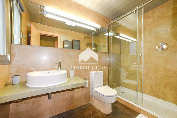 Image No.38-4 Bed Villa for sale