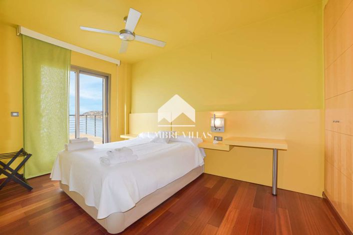 Image No.40-4 Bed Villa for sale