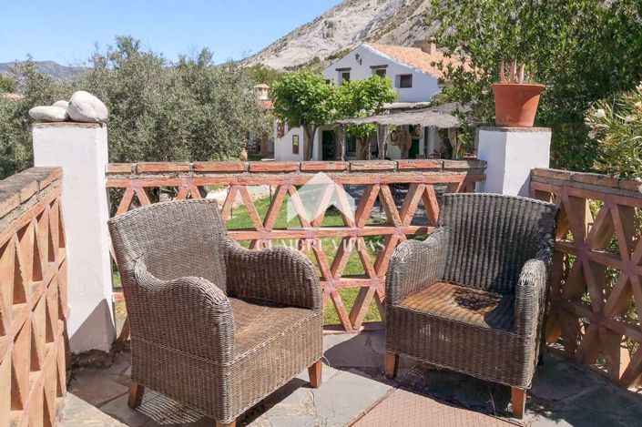 Image No.46-14 Bed Country House for sale