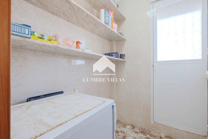 Image No.22-3 Bed Country House for sale