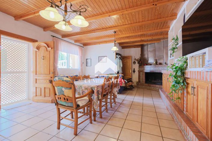 Image No.40-3 Bed Country House for sale