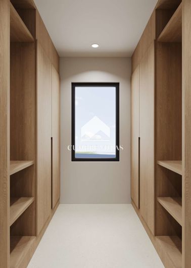 Image No.44-5 Bed Villa for sale