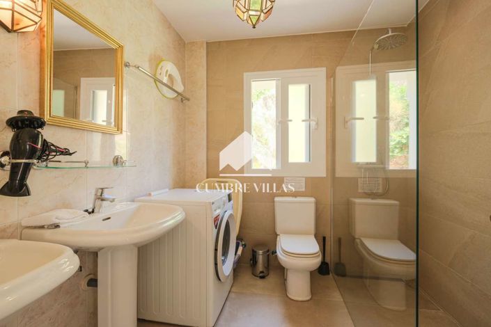 Image No.37-4 Bed Villa for sale