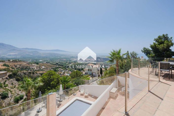 Image No.4-4 Bed Villa for sale