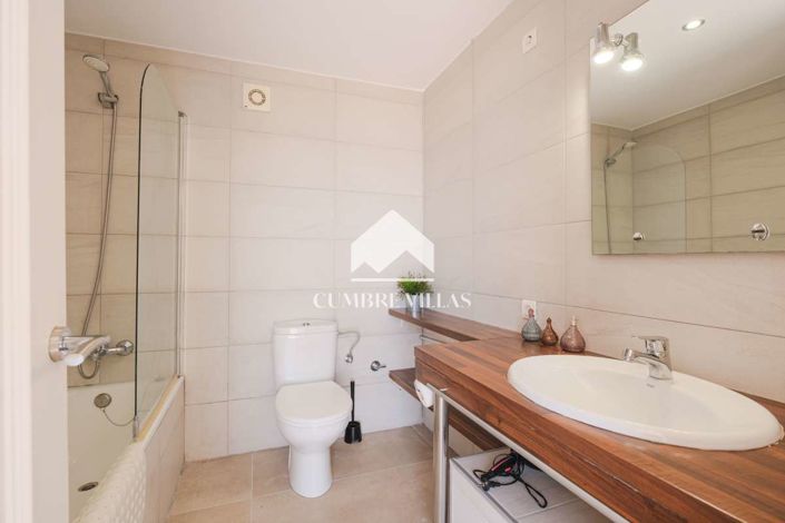 Image No.52-4 Bed Villa for sale