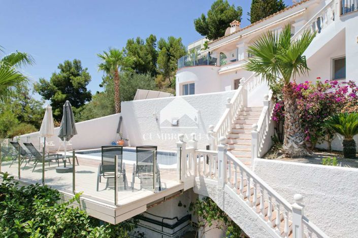 Image No.58-4 Bed Villa for sale