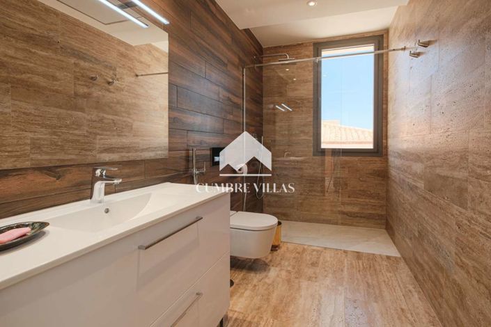 Image No.13-5 Bed Villa for sale