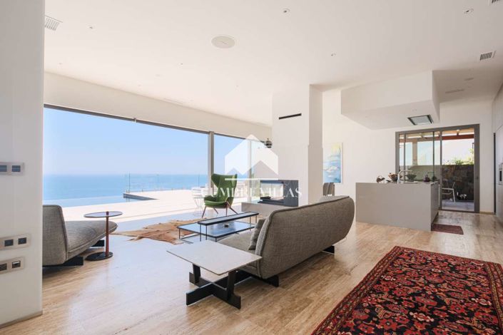 Image No.29-5 Bed Villa for sale