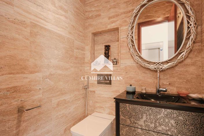 Image No.56-5 Bed Villa for sale