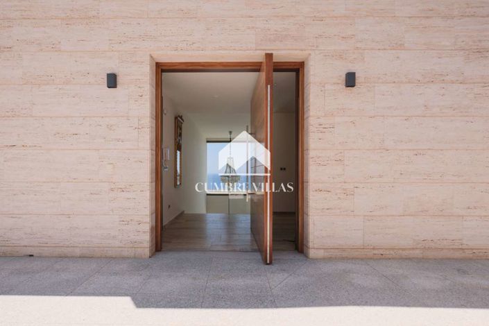 Image No.8-5 Bed Villa for sale