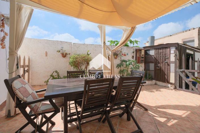 Image No.14-4 Bed Townhouse for sale