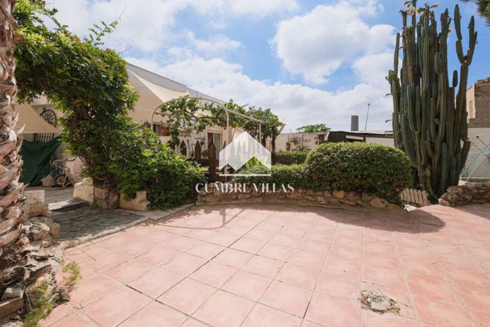 Image No.16-4 Bed Townhouse for sale