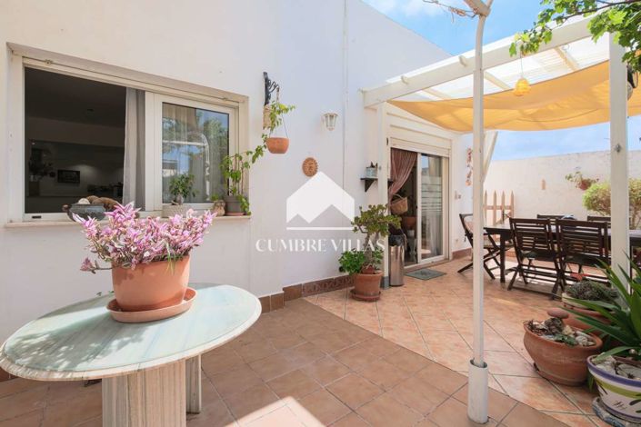 Image No.19-4 Bed Townhouse for sale