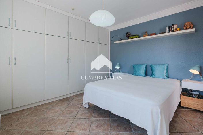 Image No.27-4 Bed Townhouse for sale