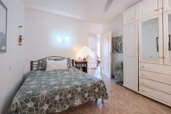 Image No.35-4 Bed Townhouse for sale