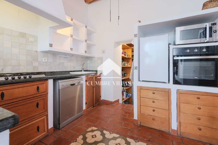 Image No.16-3 Bed Townhouse for sale