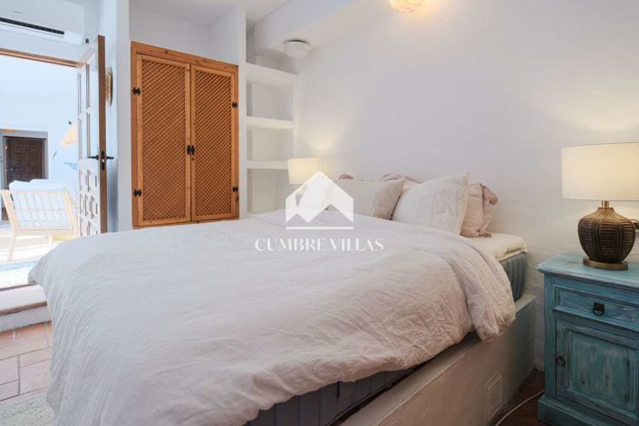 Image No.25-3 Bed Townhouse for sale