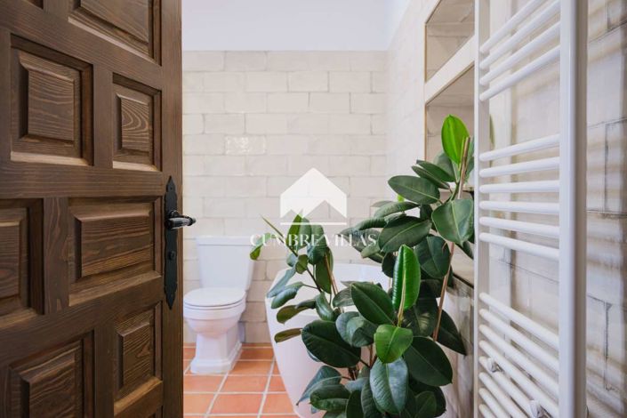 Image No.30-3 Bed Townhouse for sale