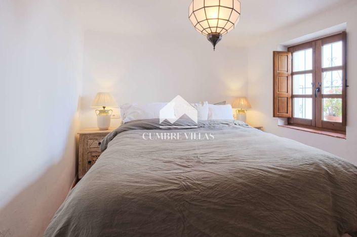 Image No.34-3 Bed Townhouse for sale