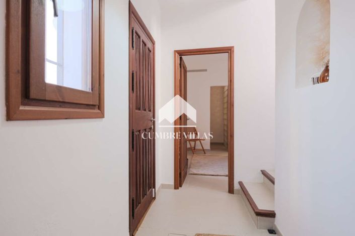 Image No.34-2 Bed Townhouse for sale