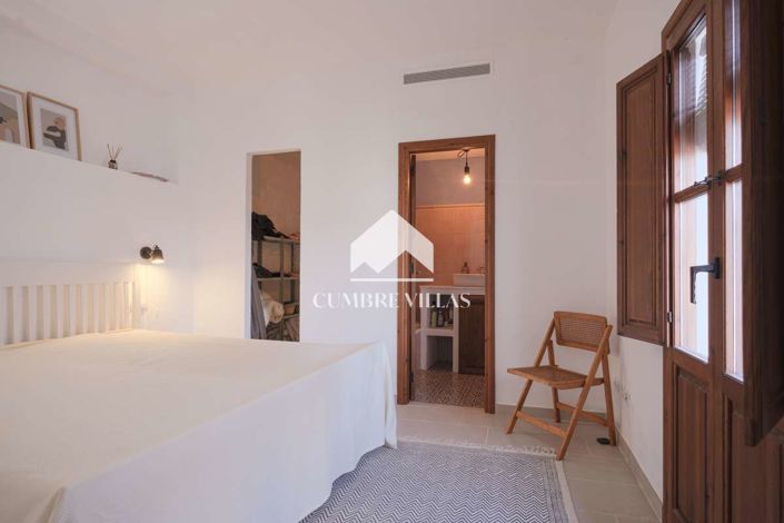 Image No.39-2 Bed Townhouse for sale